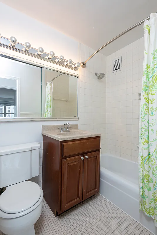 155 West 68th Street #2020 in Lincoln Square, Manhattan