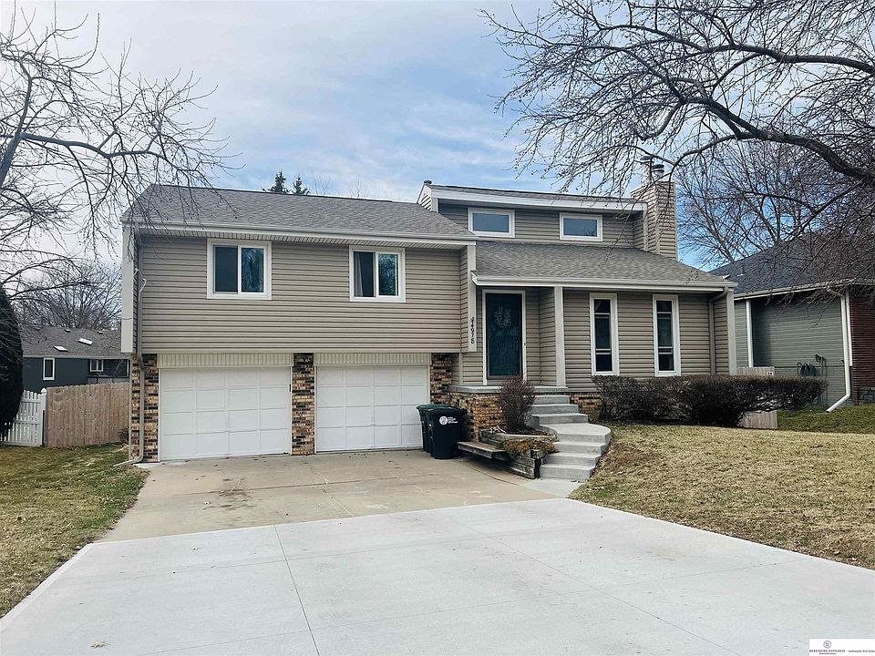 1st image of 4918 Lakeside Dr