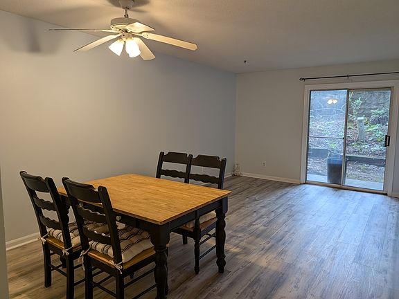 3rd image of 121 Ashley Forest Rd