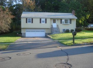 193 Carriage Dr, Berlin, CT 06037