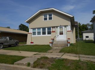 113 Greene St, Walker, IA 52352