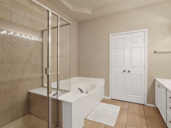 4th image of 11262 Fountainbridge Dr