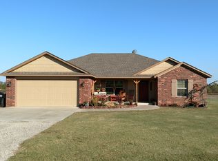 19267 S Coyote Dr, Claremore, OK 74019