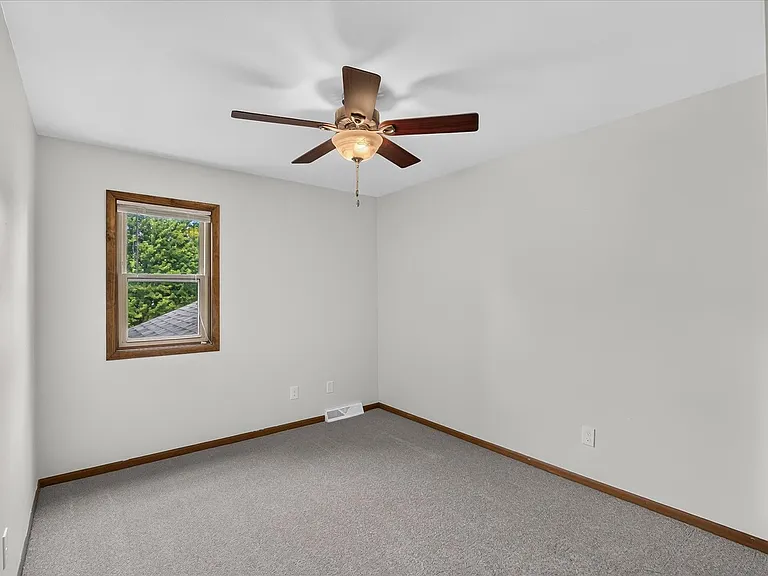 3101 Old Gate Rd — Photo 32