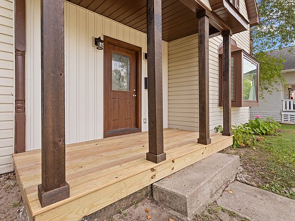 2nd image of 709 E Main St