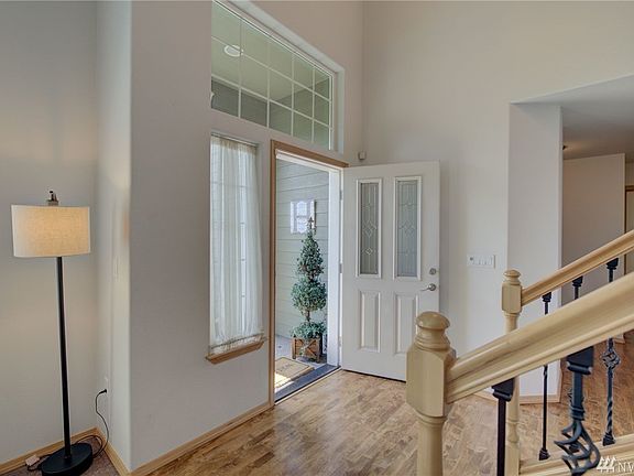 5th image of 7601 33rd St NE