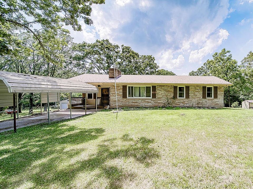 1st image of 605 Lovers Ln