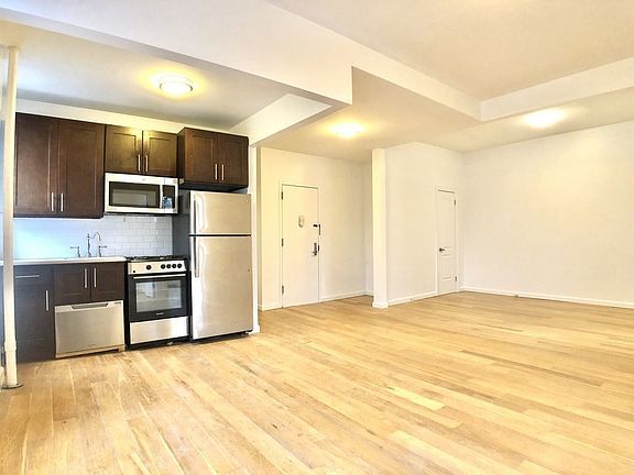 4th image of 181 Mac Dougal St #2B