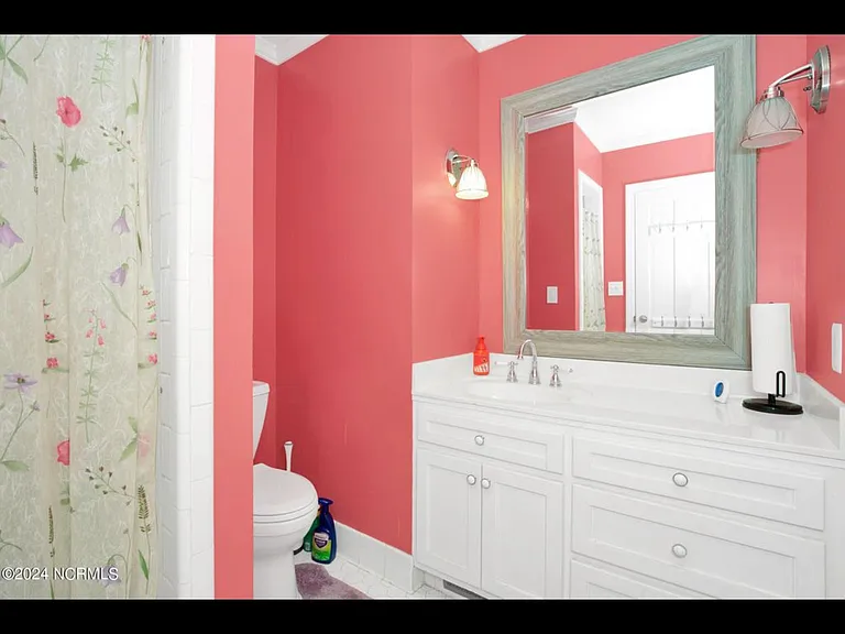 230 Summer Tree Ct #A — Photo 13