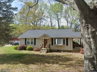 213 Oak Dr, Belton, SC 29627