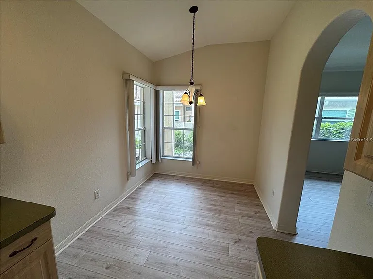 315 Auburn Woods Cir — Photo 7