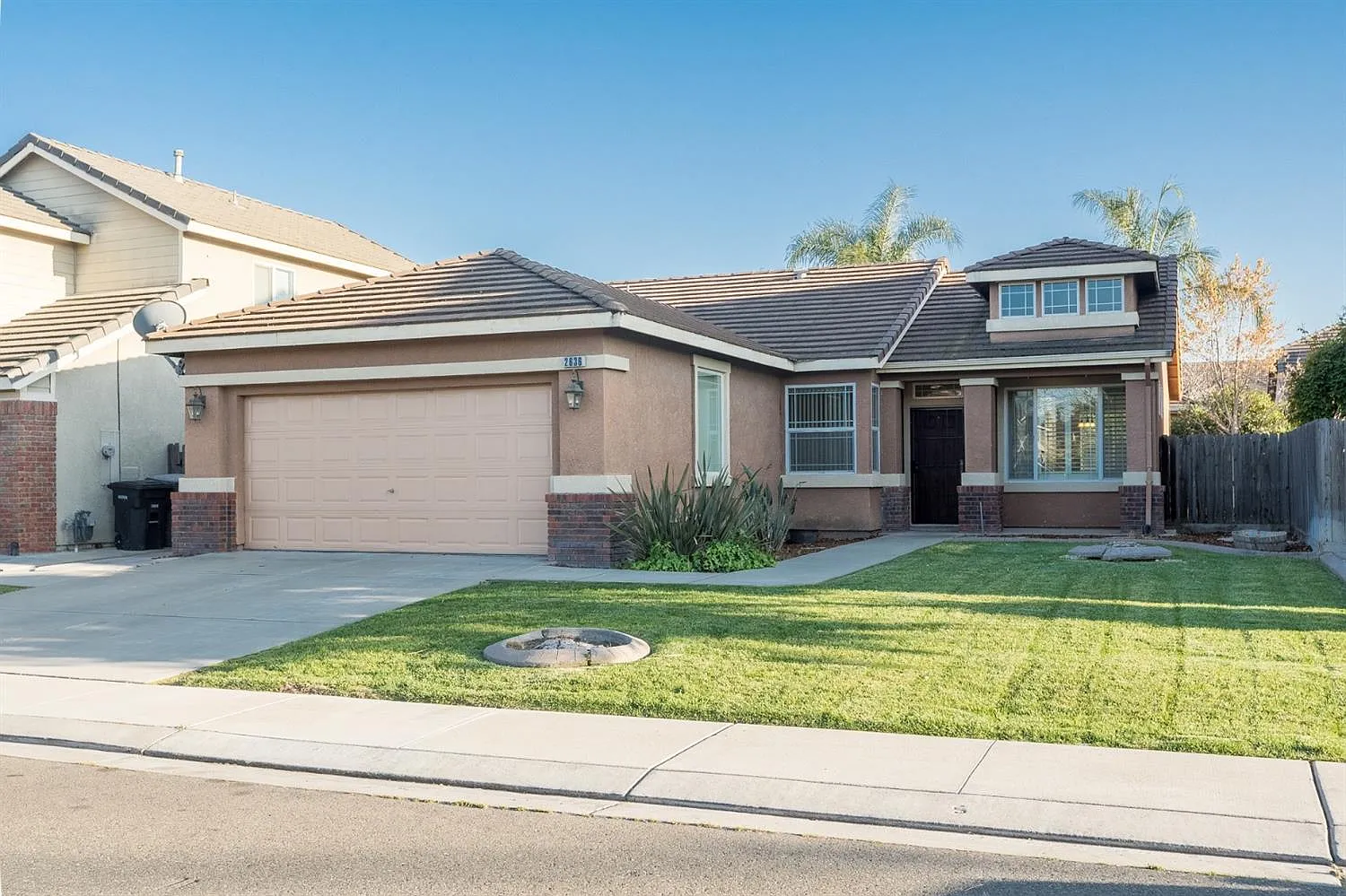 2636 Silver Bell Dr photo 1