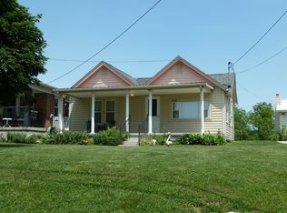 3940 Crabapple Rd, Radford, VA 24141