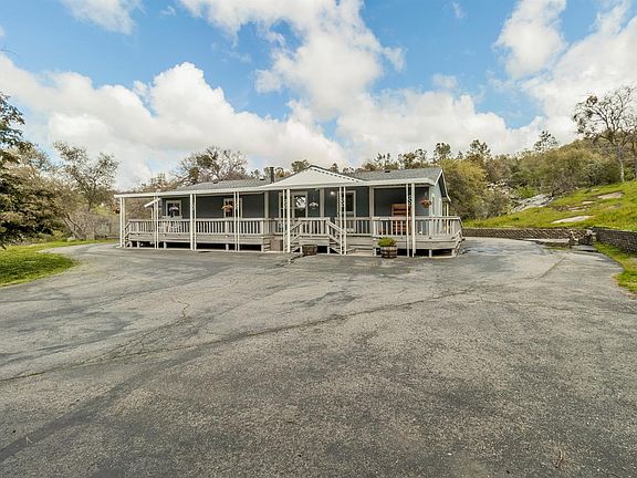 2nd image of 30695 Country Oak Ln