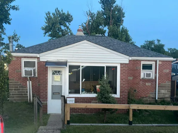 3712 Rodeo Dr, West Mifflin, PA 15122