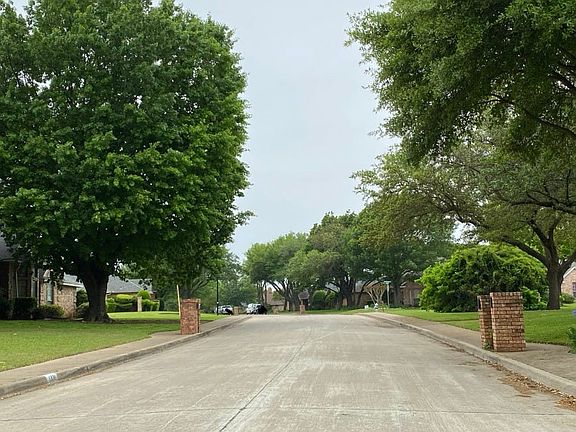 5th image of 1340 Thistlewood Dr