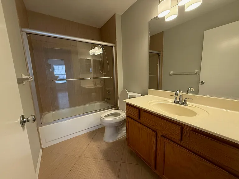 22492 Middletown Dr — Photo 19