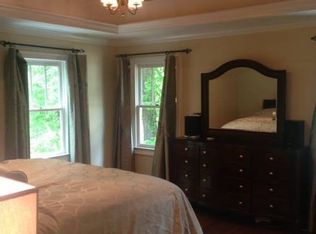 1532 Huntingdon Trl, Sandy Springs, GA 30350