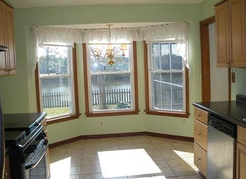 5th image of 1216 New Mill Dr