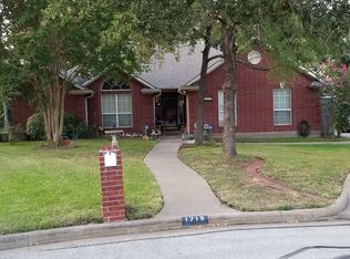 1719 Luza St, Bryan, TX 77802