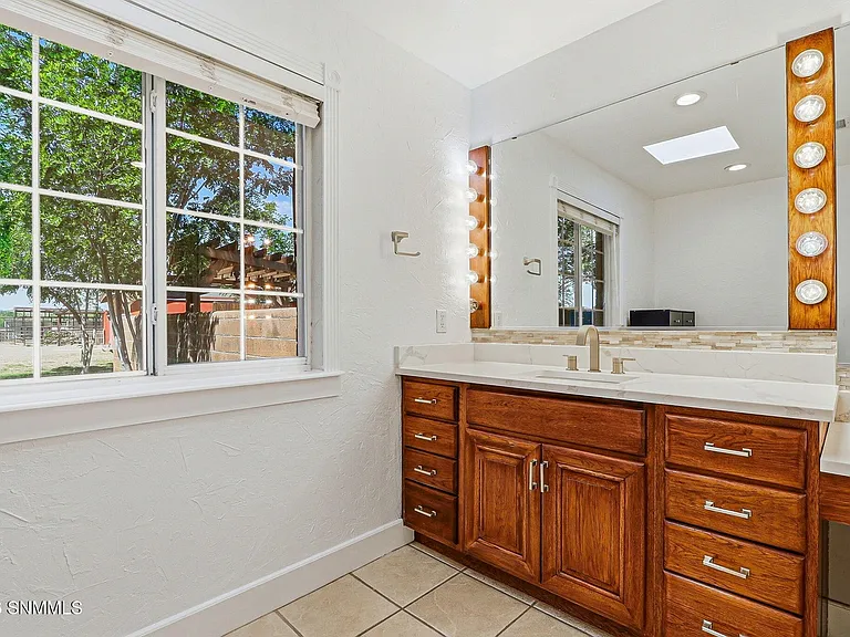 5033 Northwind Rd — Photo 9
