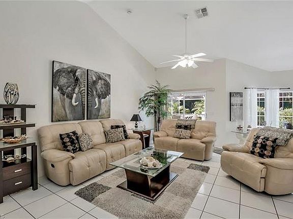3rd image of 2718 SW 46th St