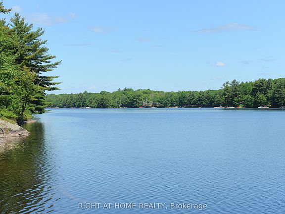 3rd image of 22 Hawkins Point Rd