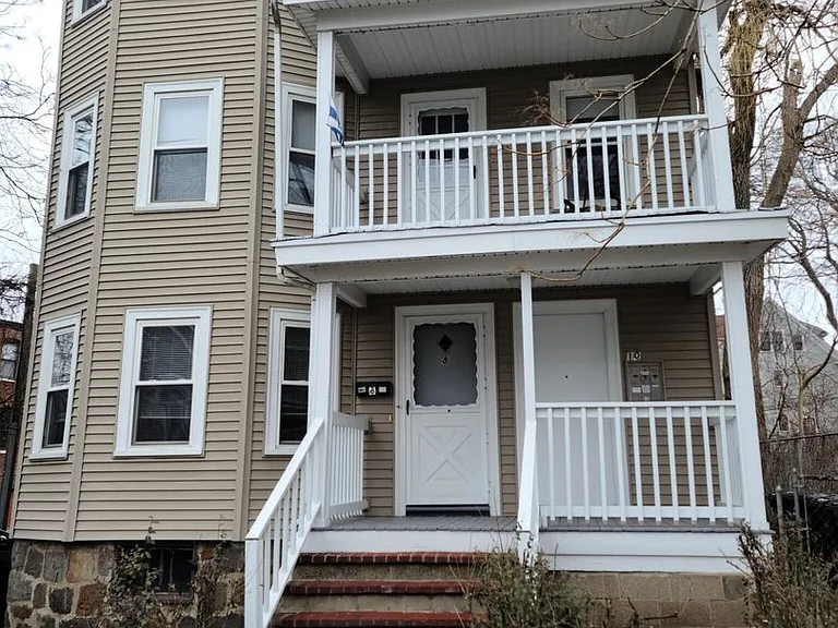 8 Woodside Ave #1 — Photo 9
