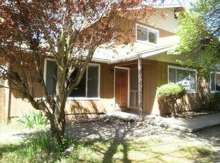 1314 NE 9th St APT 2, Grants Pass, OR 97526