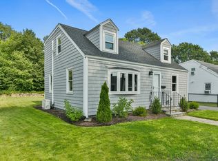 4 Badger Rd, Hyde Park, MA 02136