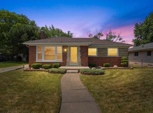 23147 Shakespeare Ave, Eastpointe, MI 48021