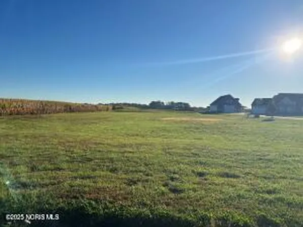 3111 S Crissey Rd, Monclova, OH 43542