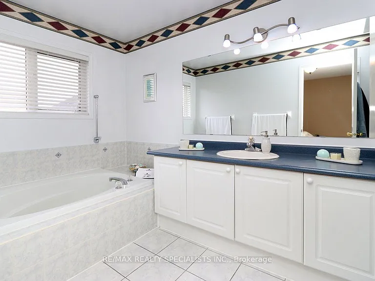 5817 Questman Holw — Photo 20