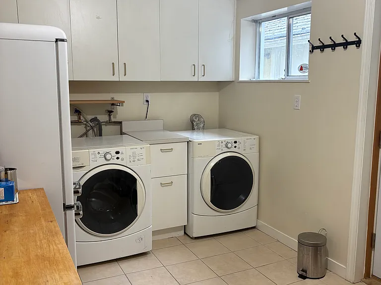 Washer & Dryer