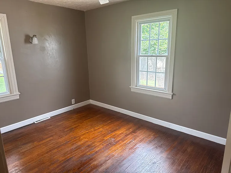 6275 Hamilton Middletown Rd — Photo 6