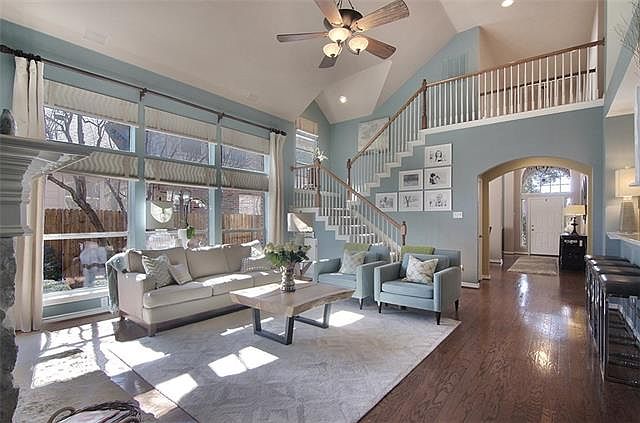 1st image of 7616 Mapleridge Dr