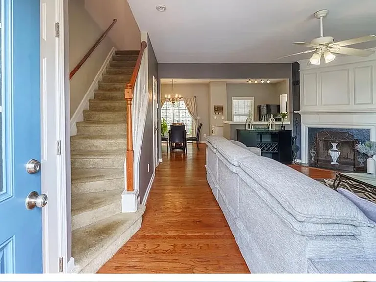 960 Prestwyck Ct #960 — Photo 1