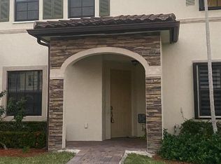 9228 W 33rd Way #9225, Hialeah, FL 33018