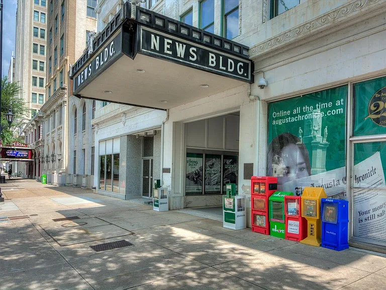 936 Broad St #304 — Photo 40
