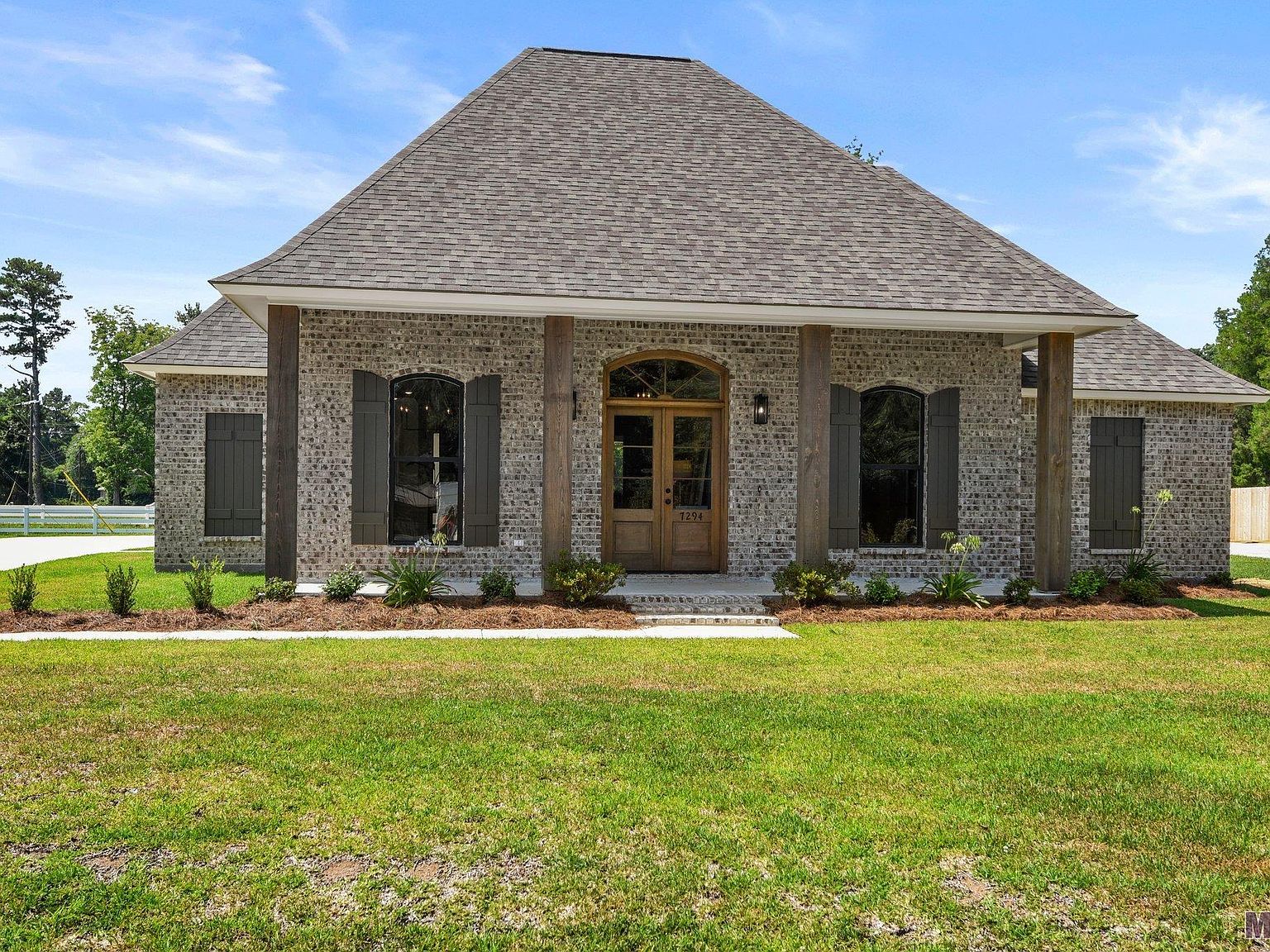 7294 Riverbank Dr, Denham Springs, LA 70726 MLS 2024012760 Zillow