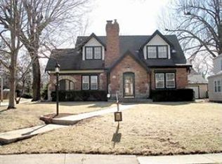 247 E 73rd Trl, Kansas City, MO 64114