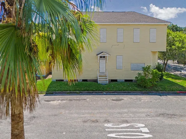 1425 Avenue K, Galveston, TX 77550