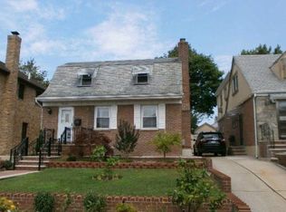 7523 181st St, Fresh Meadows, NY 11366