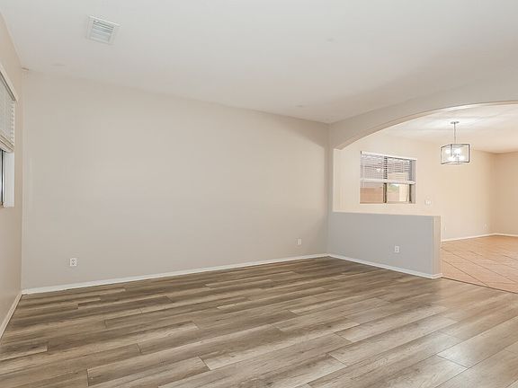 3rd image of 11217 W Berkeley Rd