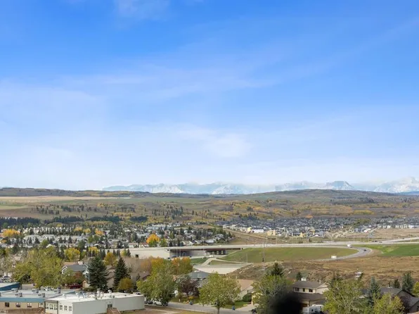 191 E Sunterra Ridge Pl, Cochrane, AB T4C 1W8