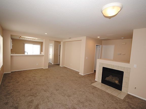 5th image of 14448 Carter Ct
