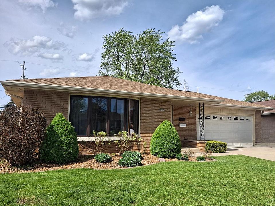 1st image of 1418 W Denis AVENUE