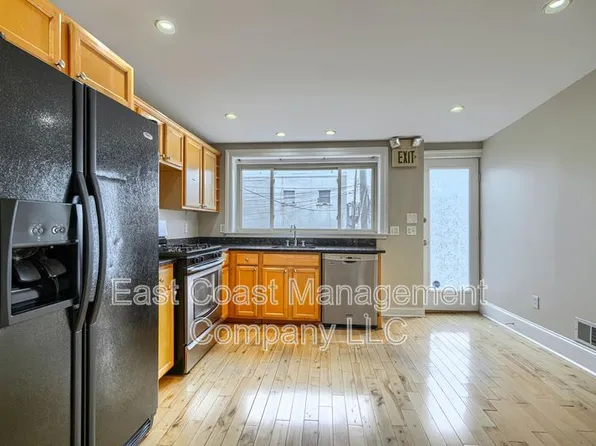 3235 Eastern Ave, Baltimore, MD 21224