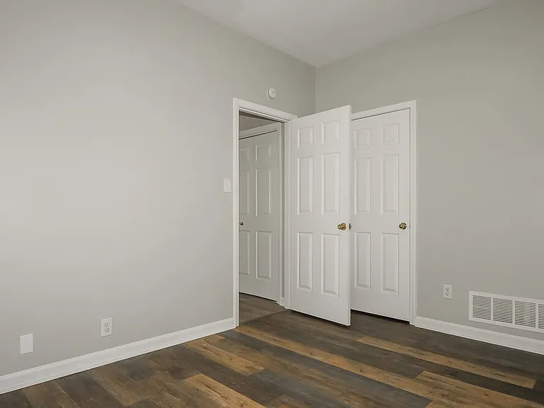 8170 Timber Knoll Ln — Photo 14