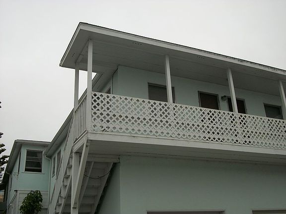 2nd image of 650 Laine St APT A